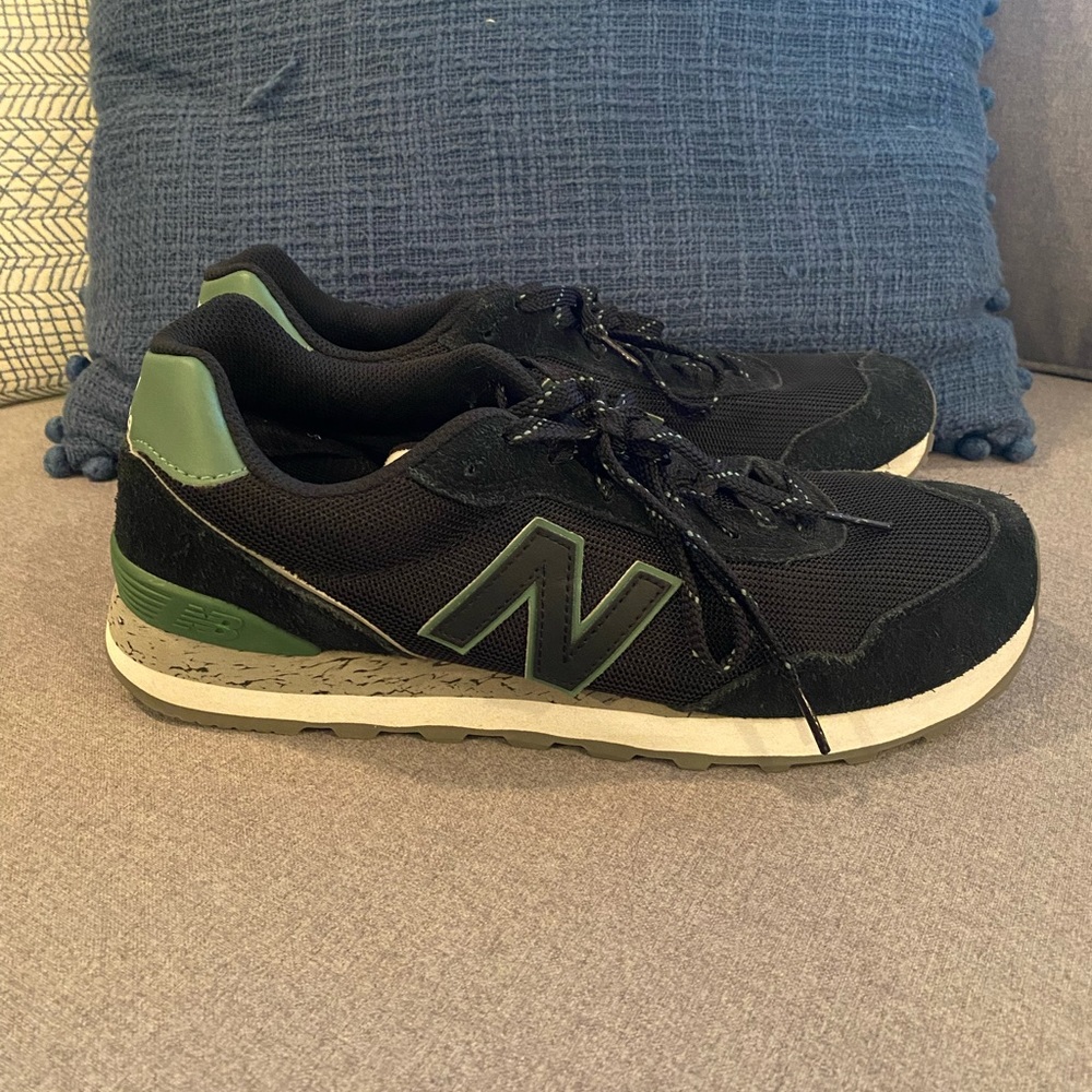 New Balance 515 ML515GH3 size US 10 men’s. Green and Black